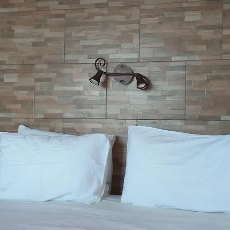 Barbagiannis House 오르모스 파나기아스